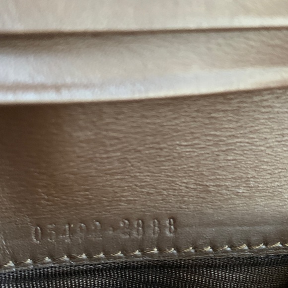 1DAY SALE🔥Authentic GUCCI Monogrammed interlocking GG canv /leather snap wallet - Picture 9 of 16